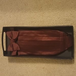 Lubiam Cumberbun and bowtie set 100% silk